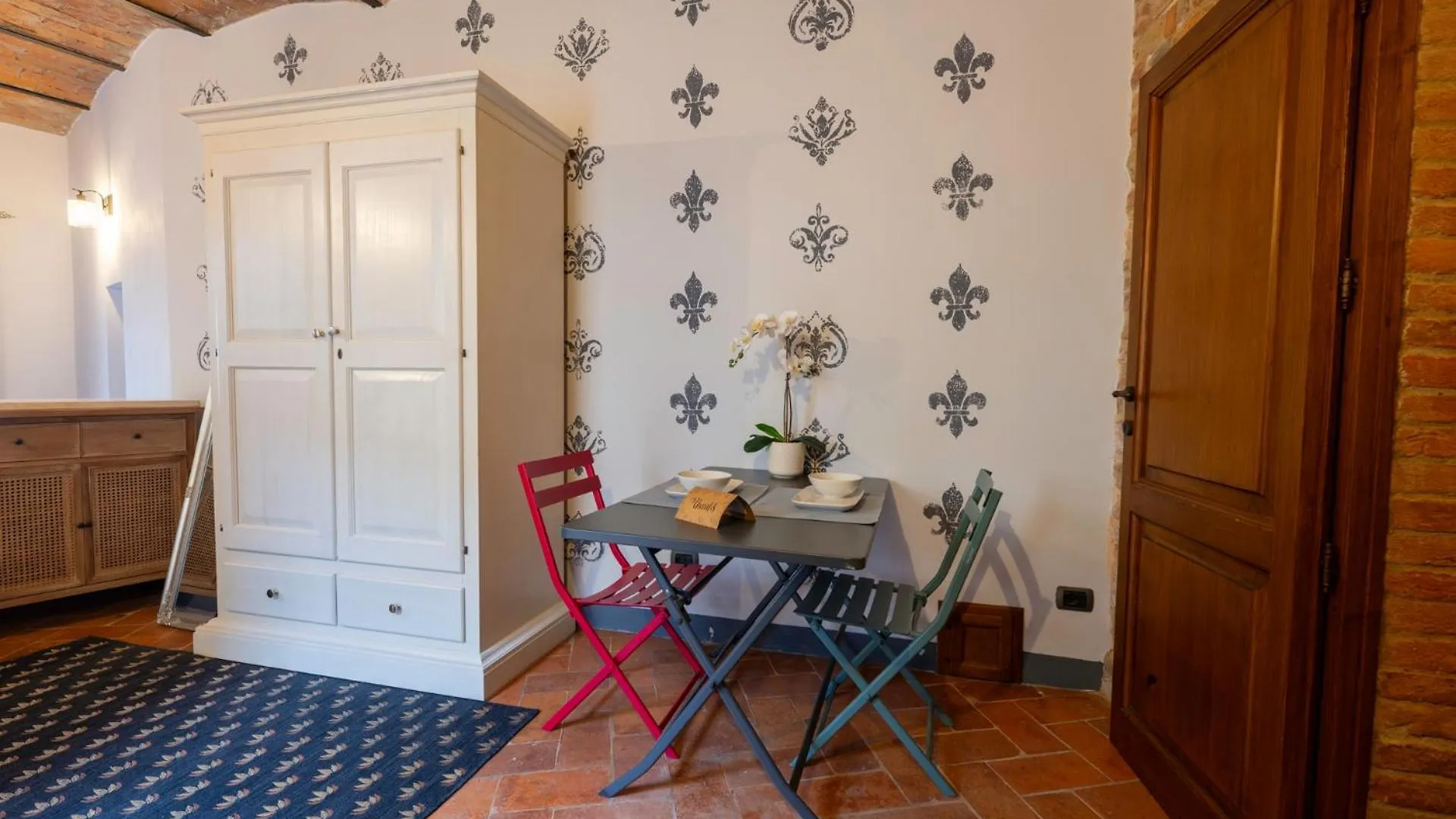 Tuscan Palace - Petit Apartment Montepulciano Italy