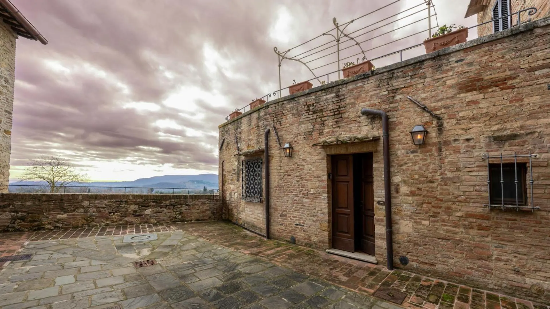 Tuscan Palace - Petit Apartment Montepulciano